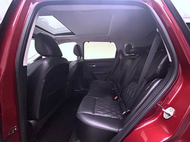 Certified 2023 Nissan Rogue Platinum FWD image 19
