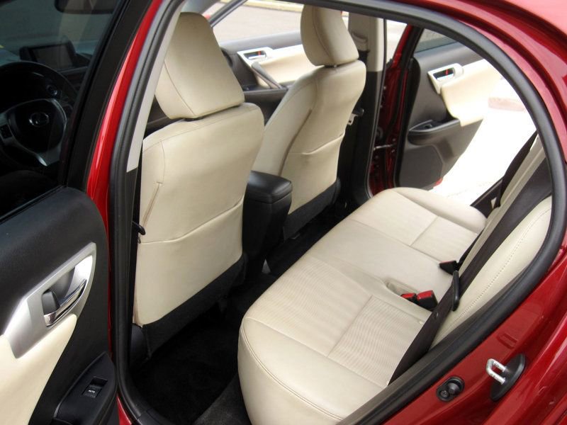 Used 2013 Lexus CT 200h image 27