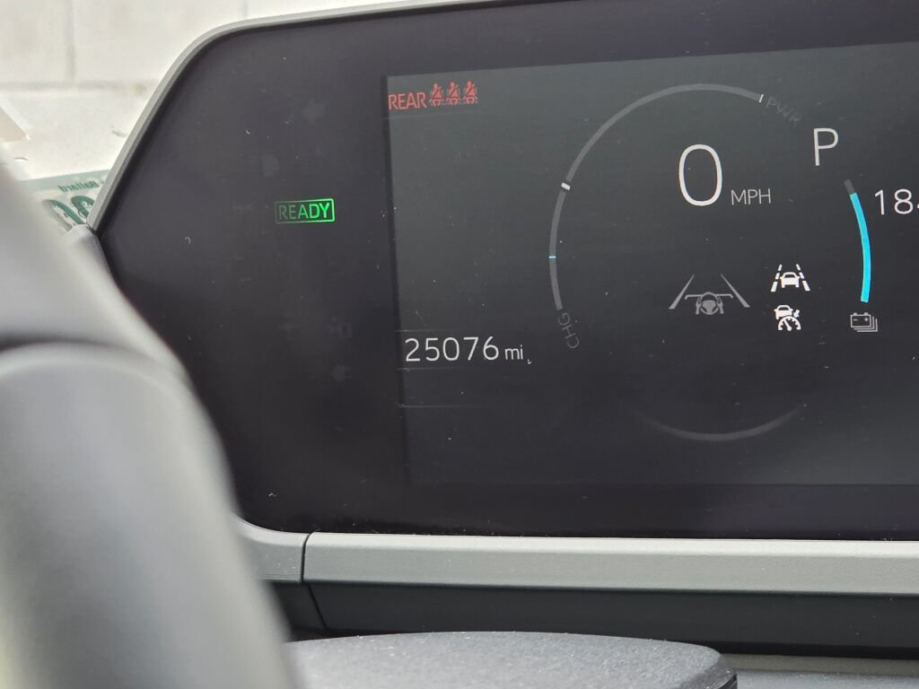Certified 2023 Subaru Solterra AWD image 32