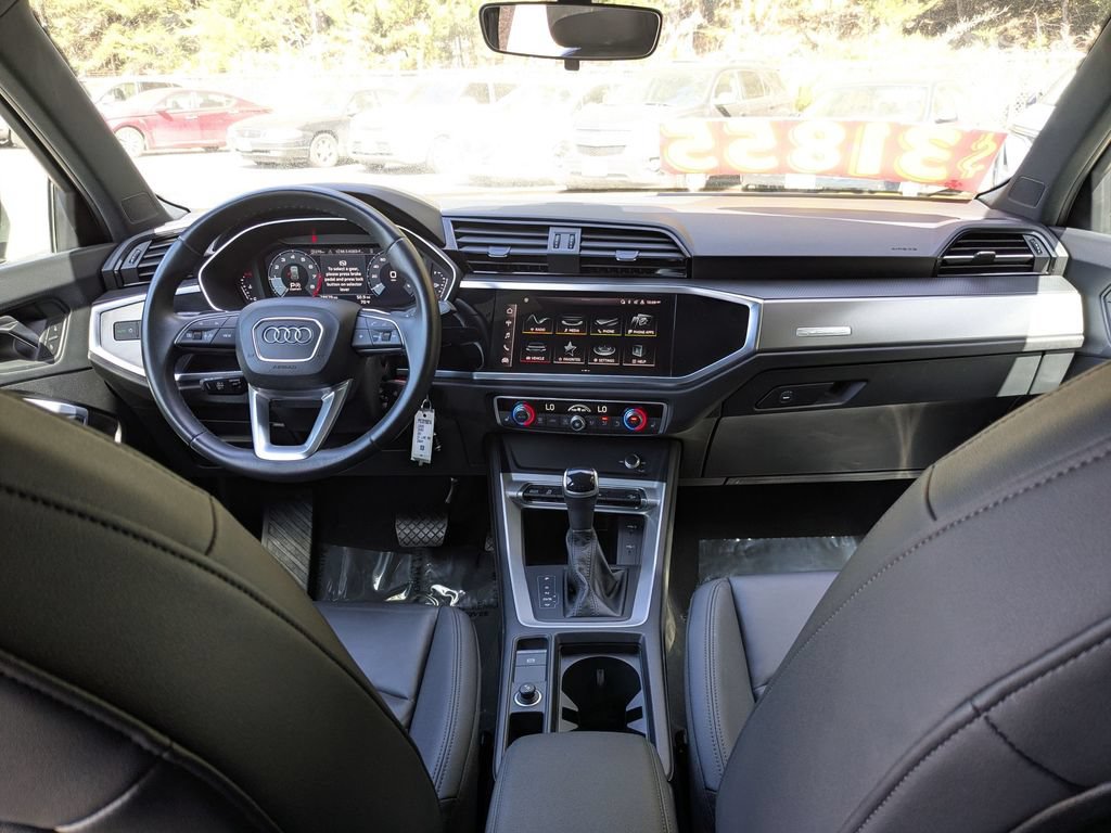 Used 2025 Audi Q3 2.0T Premium AWD/4WD image 23