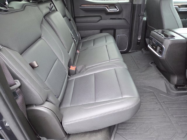 Used 2023 GMC Sierra 1500 SLT w/ SLT Premium Package AWD/4WD image 21