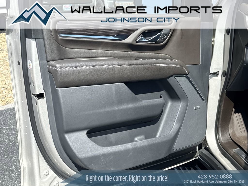 Used 2022 GMC Yukon Denali AWD/4WD image 13