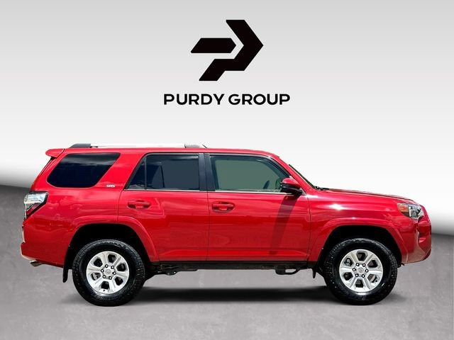 Used 2024 Toyota 4Runner SR5 AWD/4WD image 9
