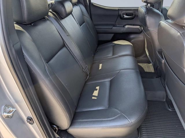 Used 2018 Toyota Tacoma TRD Sport RWD image 19