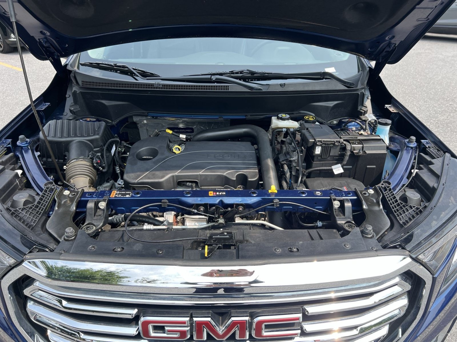 Used 2023 GMC Terrain SLT AWD/4WD image 26