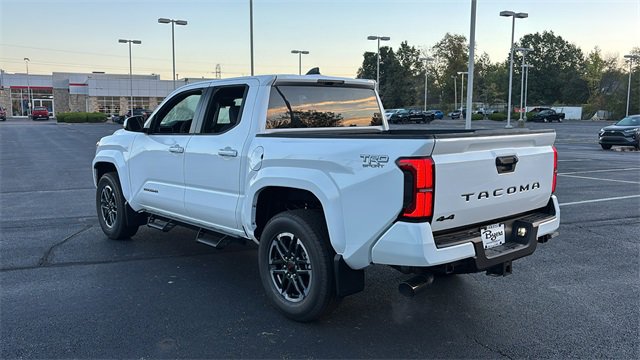 New 2025 Toyota Tacoma TRD Sport image 5