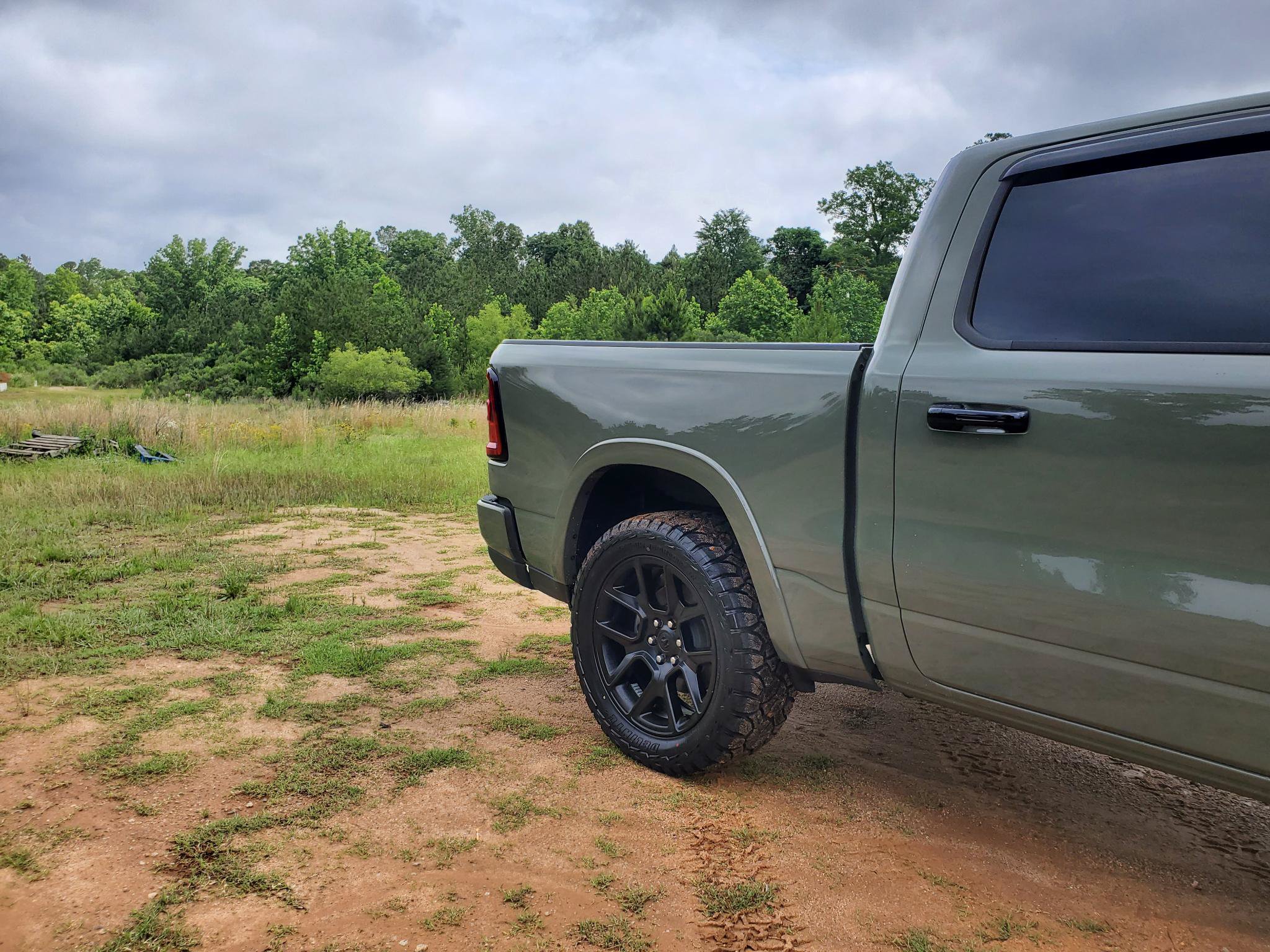 Used 2026 RAM 1500 Laramie w/ Night Edition AWD/4WD image 10