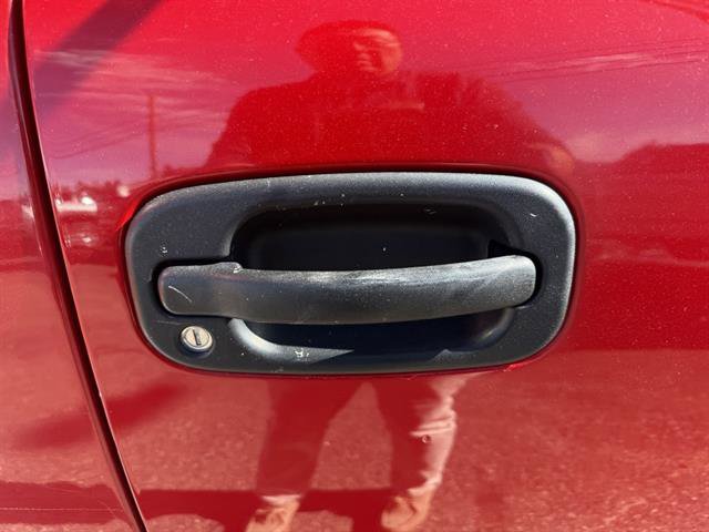 Used 2004 Chevrolet Silverado 3500 2WD Regular Cab image 7