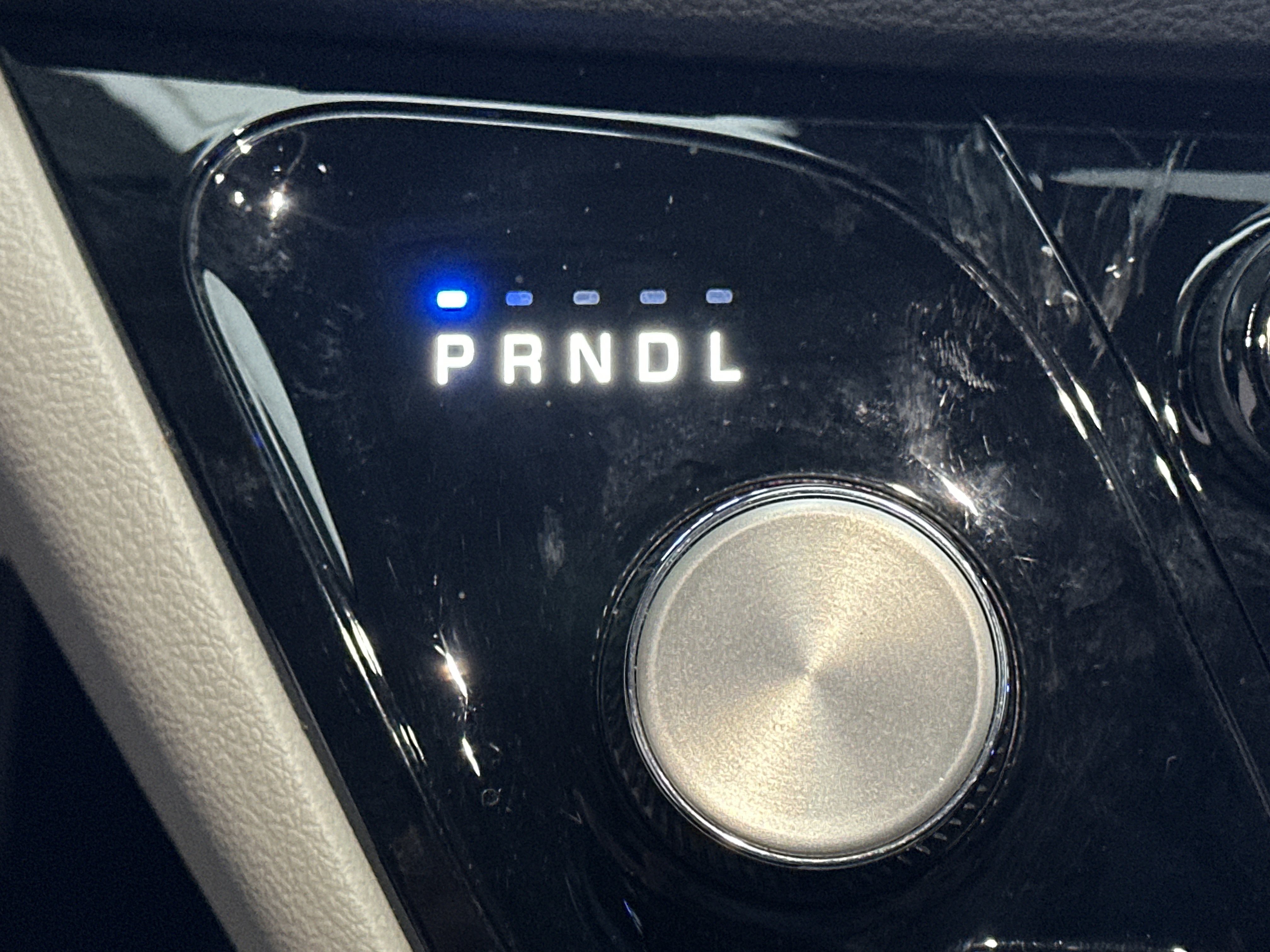 Used 2023 Chrysler Pacifica Touring-L FWD image 36