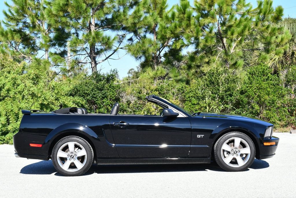 Used 2007 Ford Mustang GT RWD image 44