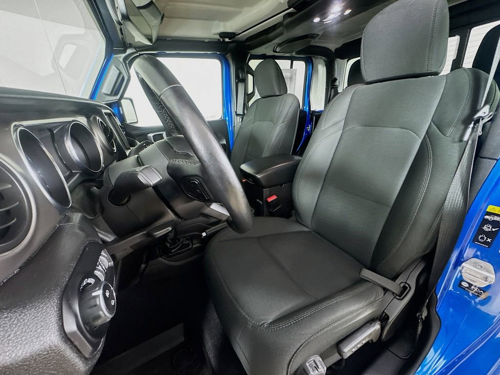 Certified 2021 Jeep Gladiator Willys image 12