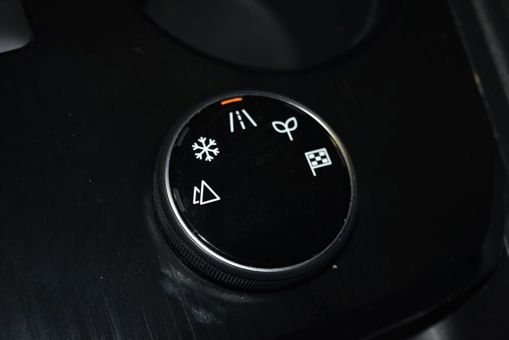 Certified 2023 Nissan Rogue SV image 15