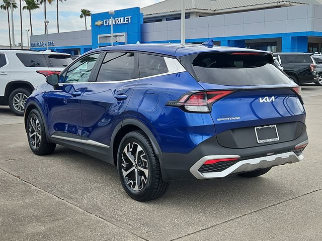 Used 2023 Kia Sportage EX image 3