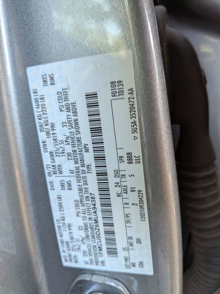 Used 2021 Ford Escape Titanium w/ Titanium Elite Package image 34