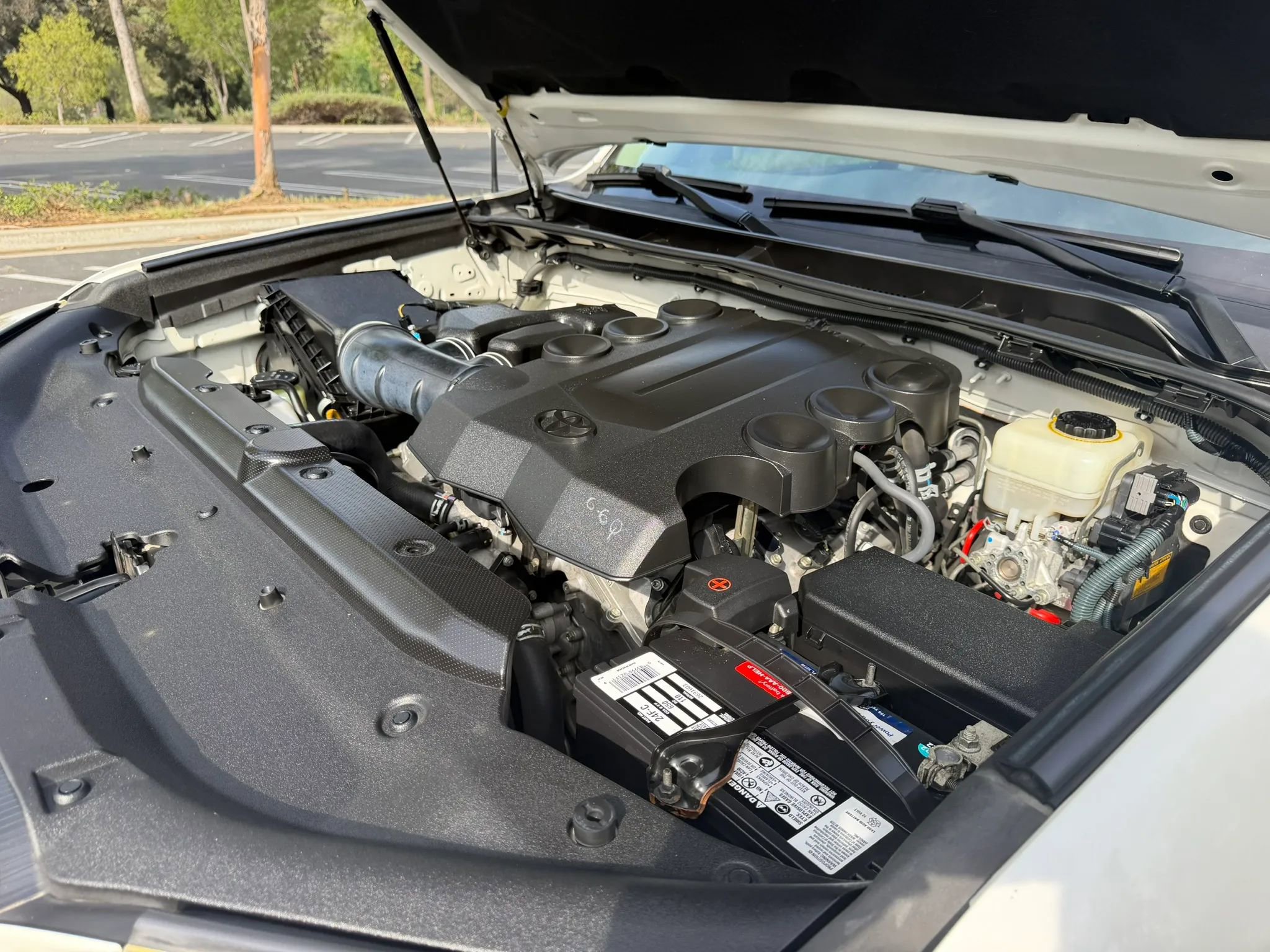 Used 2010 Toyota 4Runner Limited image 30