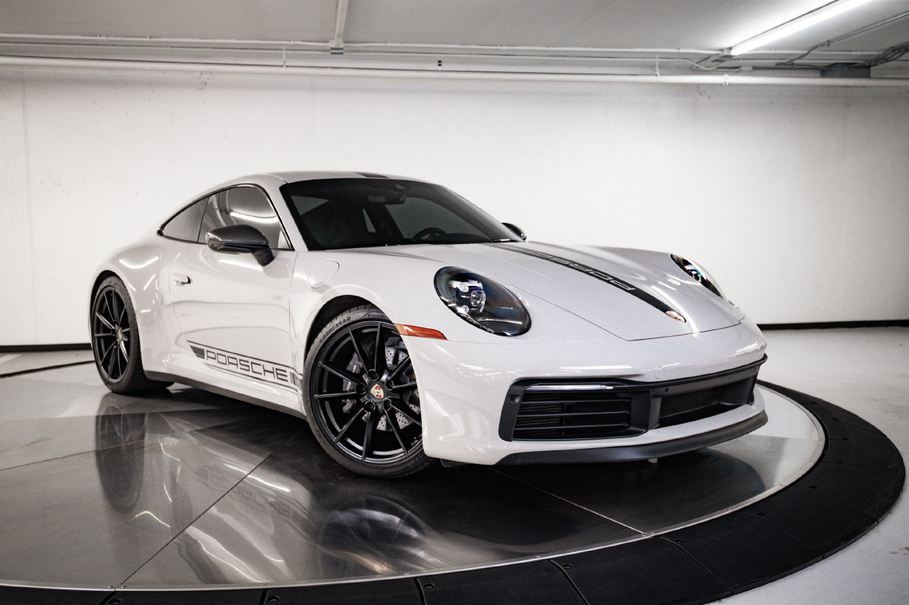 Certified 2024 Porsche 911 Carrera T RWD image 9