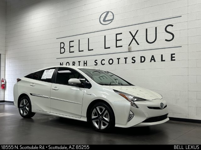 Used 2018 Toyota Prius Four Touring w/ Premium Convenience Package FWD image 2