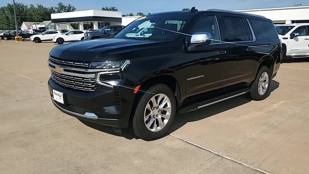 Used 2021 Chevrolet Suburban Premier w/ Premium Package AWD/4WD image 4