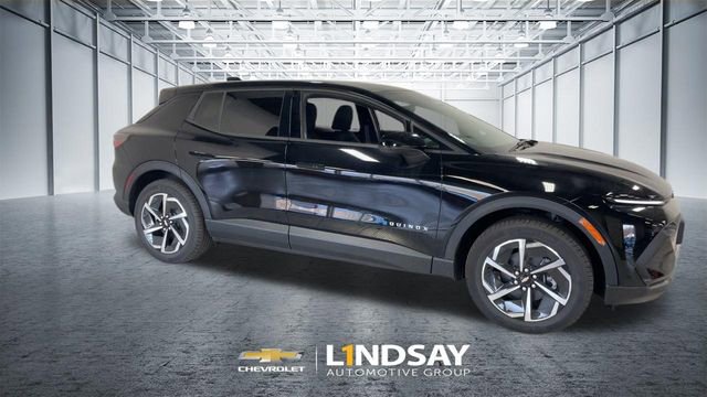 Used 2026 Chevrolet Equinox EV LT FWD image 3
