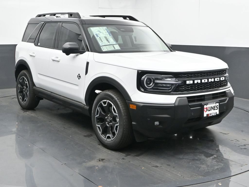 New 2025 Ford Bronco Sport Outer Banks w/ Outer Banks Tech Package+ image 2