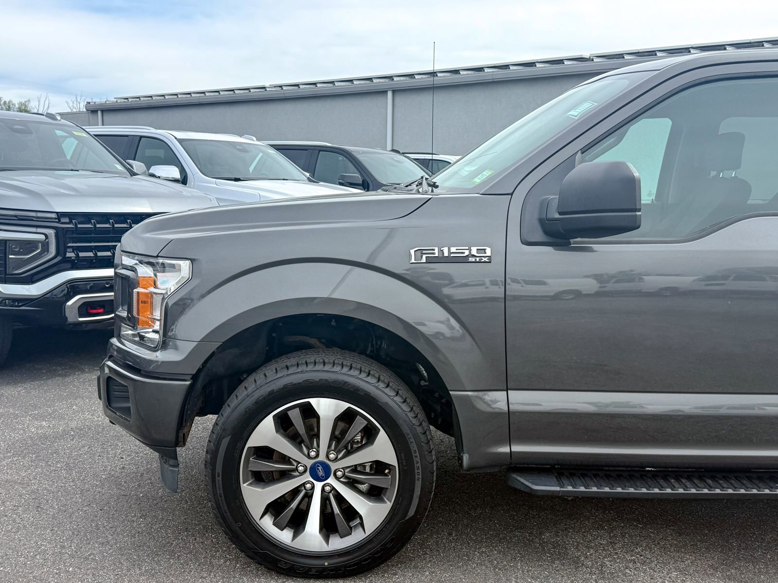 Used 2019 Ford F150 XL w/ Equipment Group 101A Mid AWD/4WD image 10