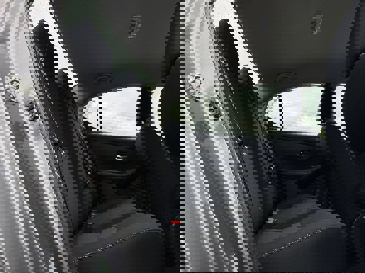 Used 2022 Nissan Sentra SV w/ All-Weather Package image 18