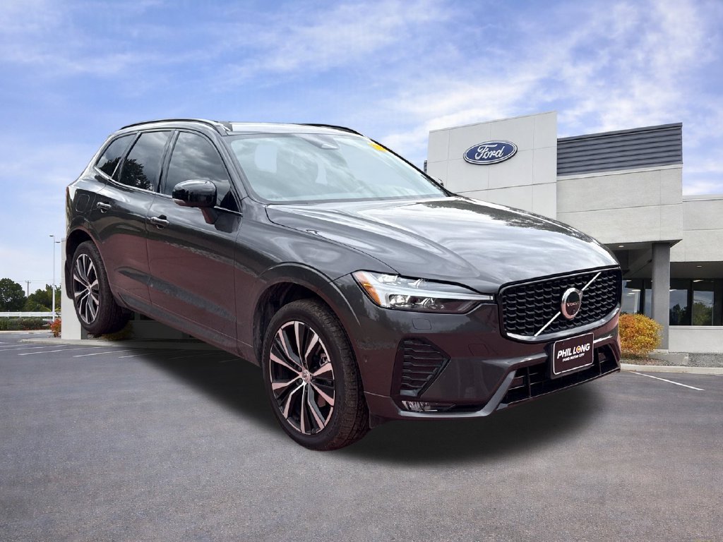 Used 2025 Volvo XC60 B5 Plus w/ Protection Package Premier