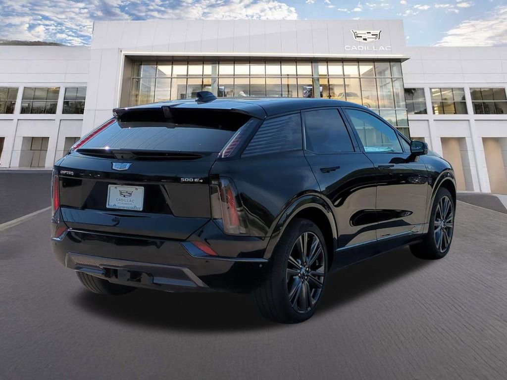 New 2025 Cadillac Optiq Sport 2 w/ LPO, Floor Liner Package image 3