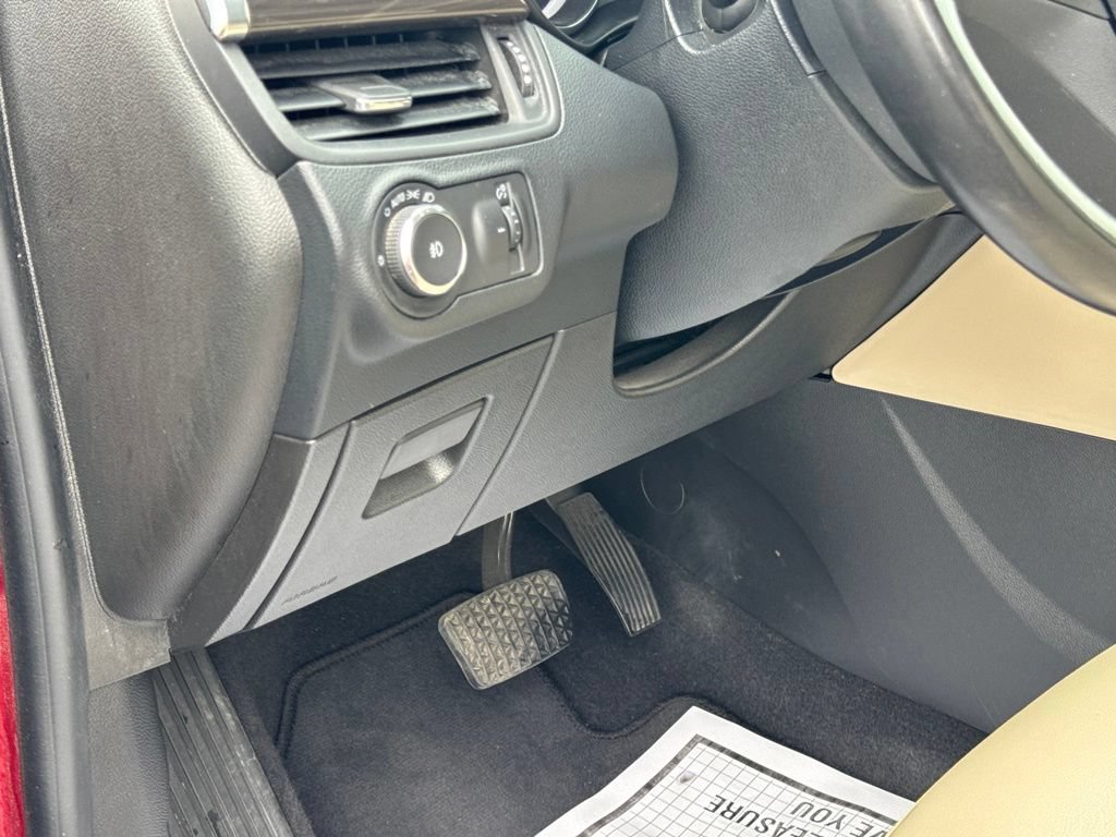 Used 2019 Buick Envision Preferred w/ LPO, Cargo Package FWD image 12