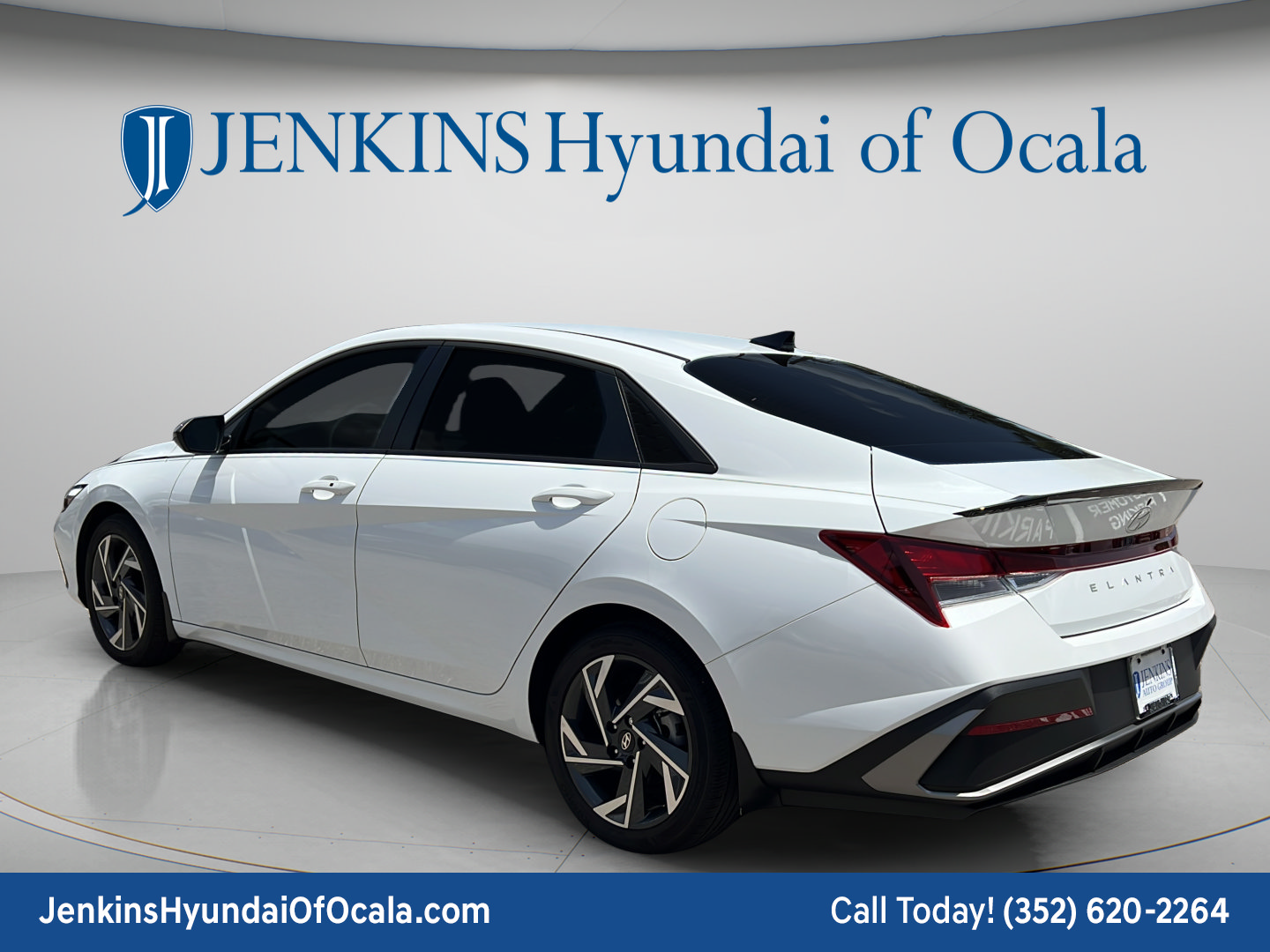 Certified 2025 Hyundai Elantra Sport w/ Cargo Package FWD image 5