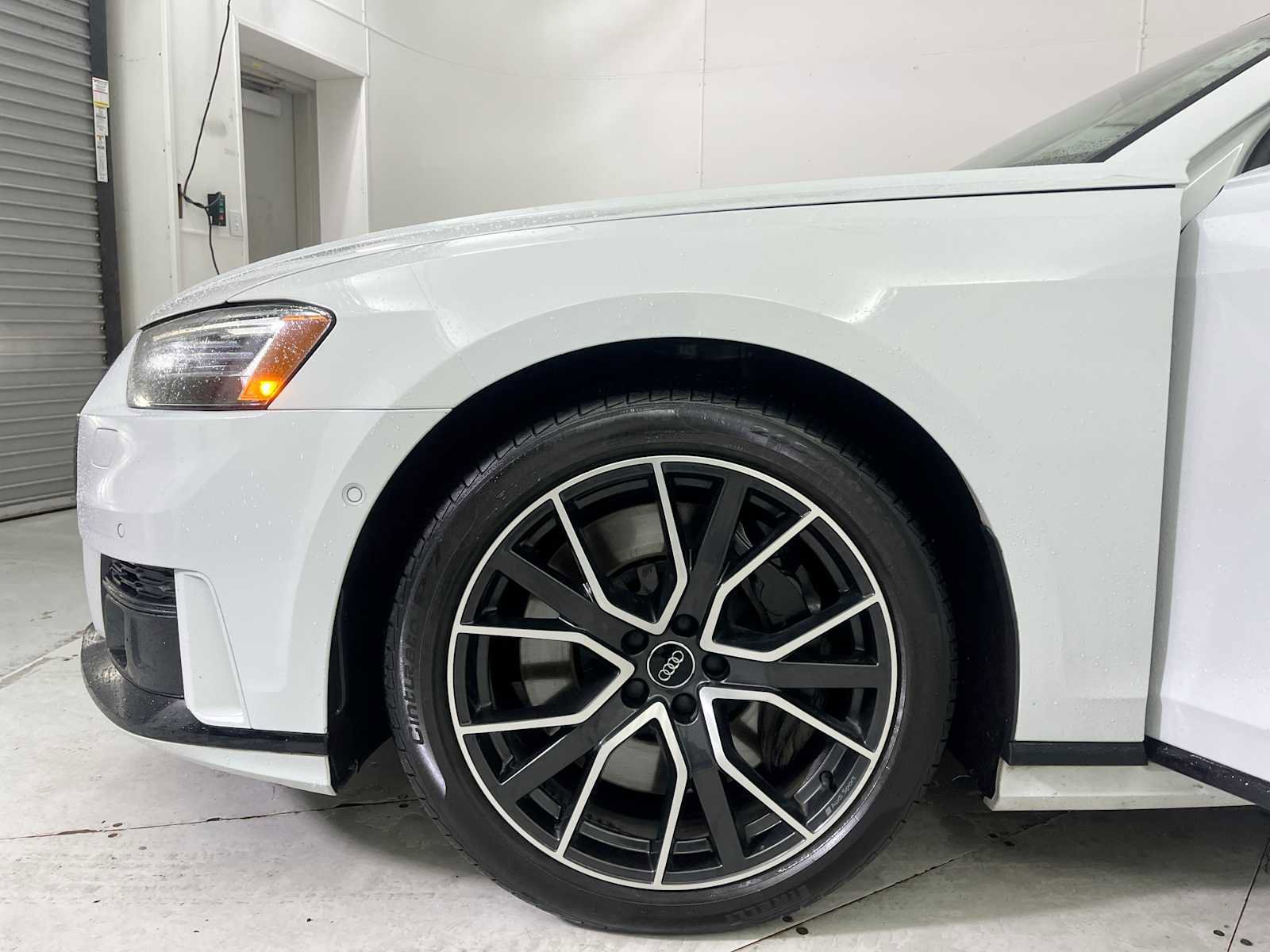 Used 2020 Audi A8 L 4.0T w/ Executive Package image 19