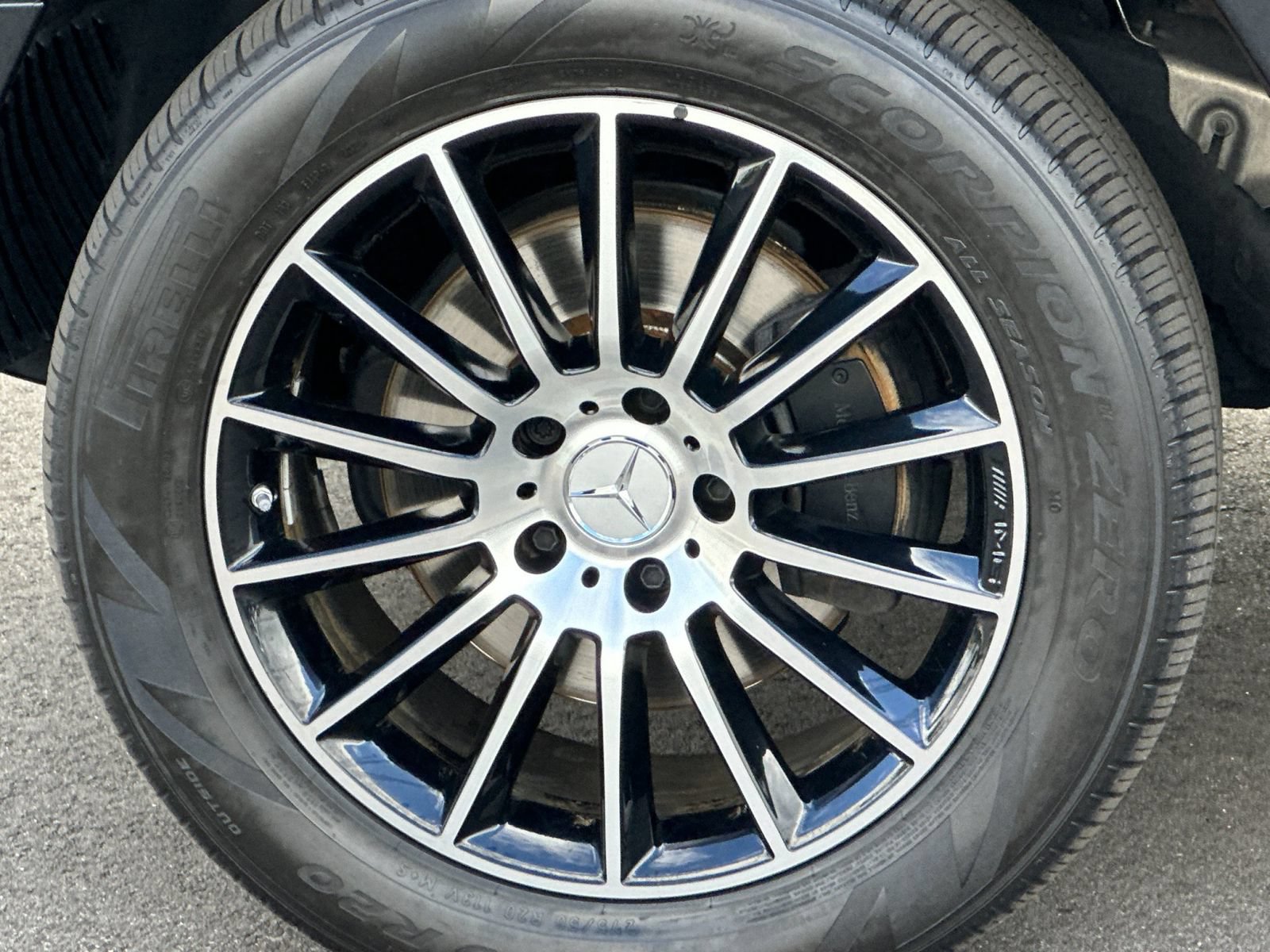 Certified 2023 Mercedes-Benz G 550 image 33