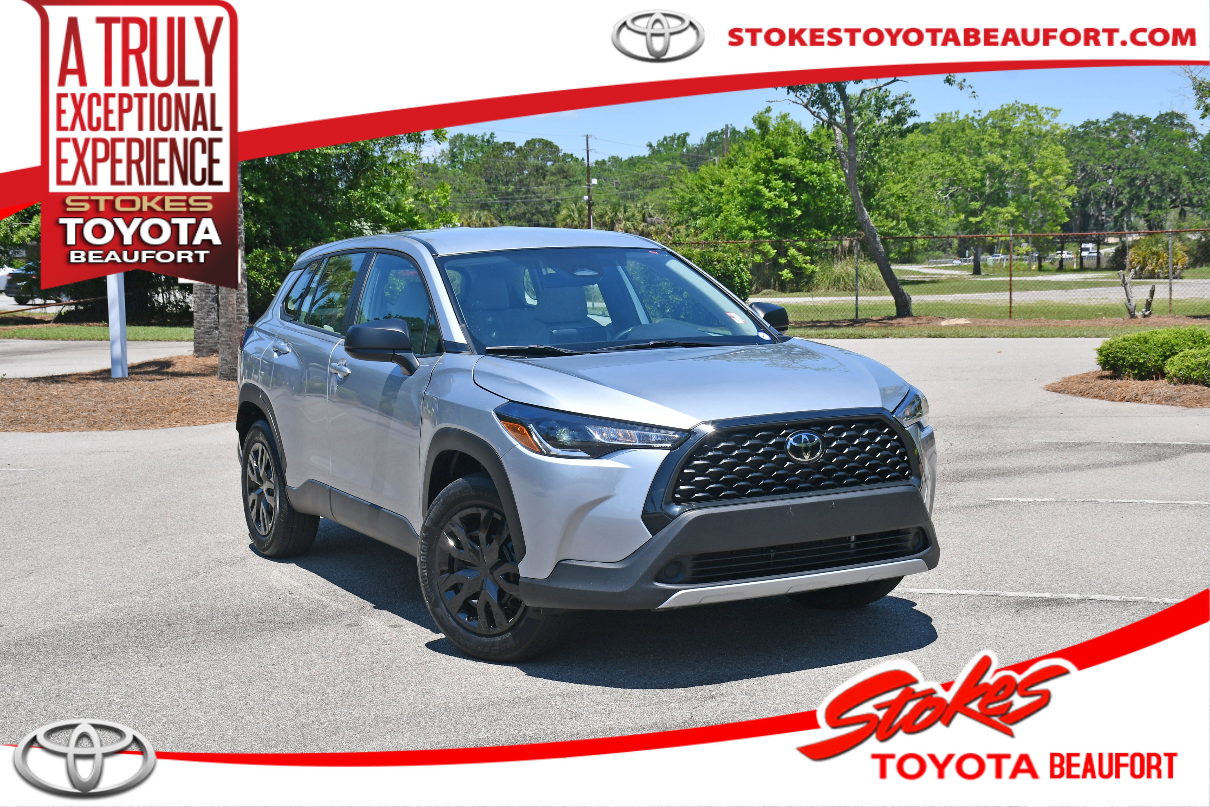 Used 2024 Toyota Corolla Cross L FWD image 1