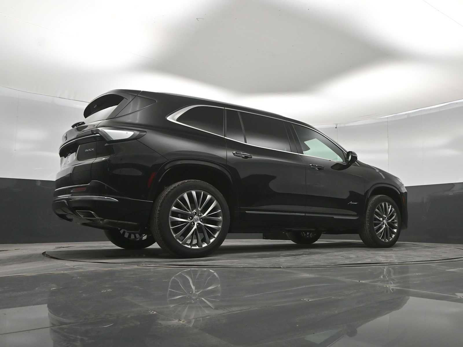 New 2026 Buick Enclave Avenir w/ Super Cruise Package AWD/4WD image 39