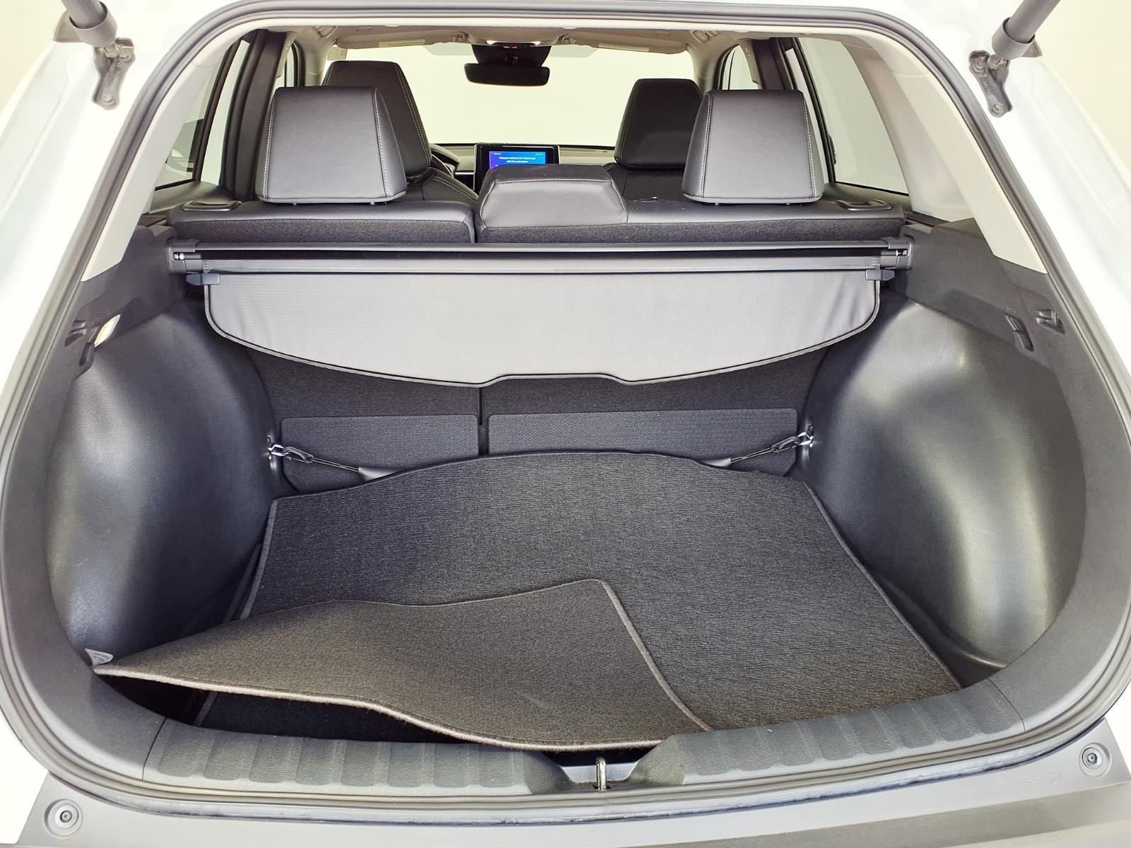 Used 2023 Toyota Corolla Cross XLE w/ Convenience Package image 9