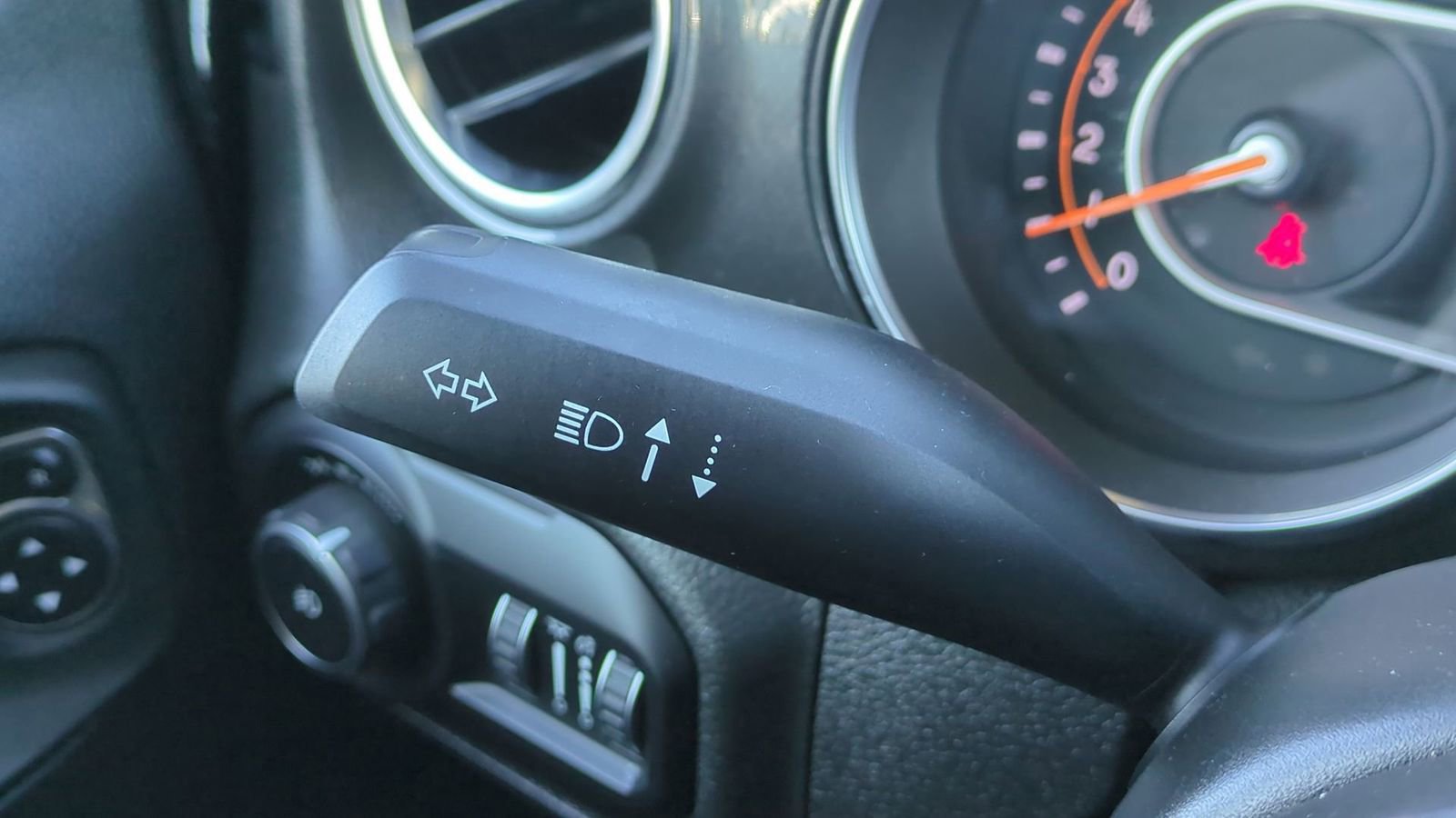 Used 2021 Jeep Wrangler Unlimited Sahara image 25