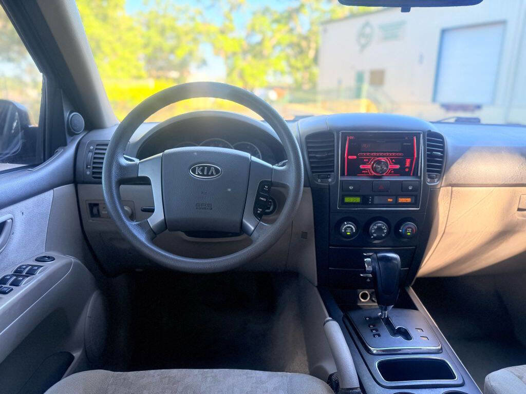 Used 2008 Kia Sorento 2WD image 13