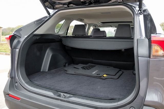 Used 2025 Toyota RAV4 XLE image 54