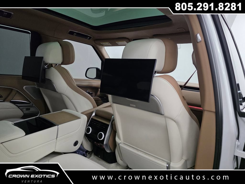 Used 2023 Land Rover Range Rover SV AWD/4WD image 12