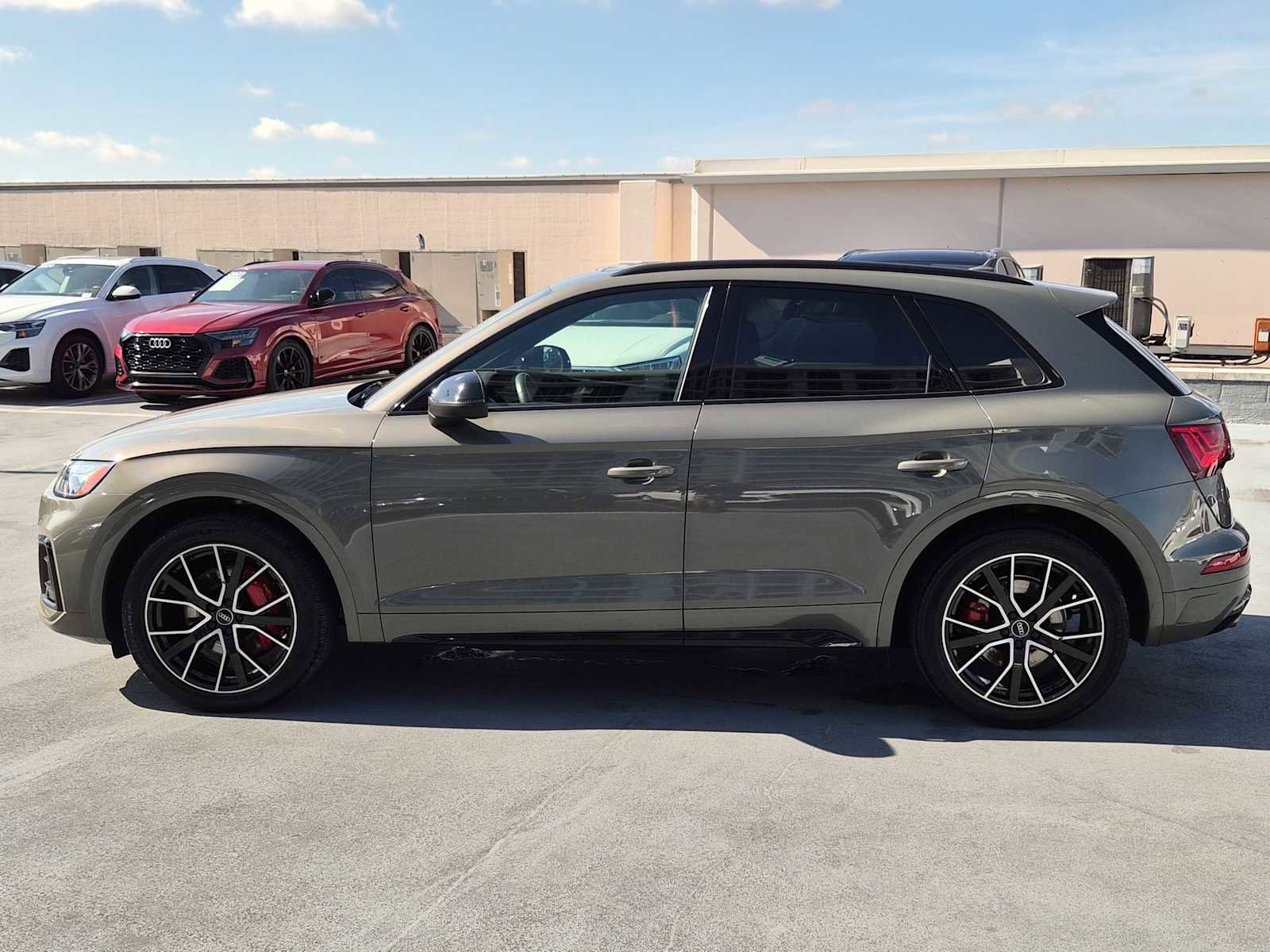 Certified 2023 Audi SQ5 Premium Plus w/ Premium Plus Package image 3