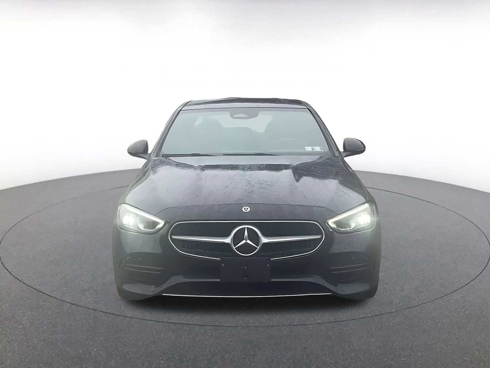 Used 2024 Mercedes-Benz C 300 Sedan image 4