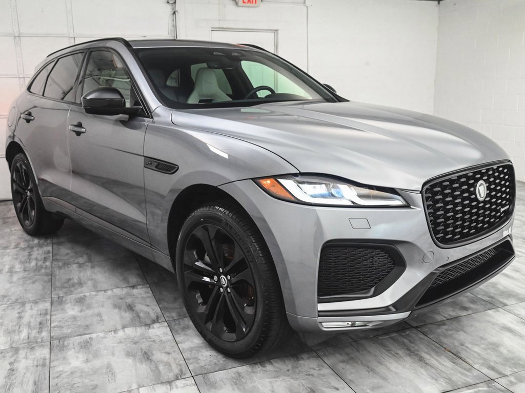 Used 2025 Jaguar F-PACE R-Dynamic S image 3