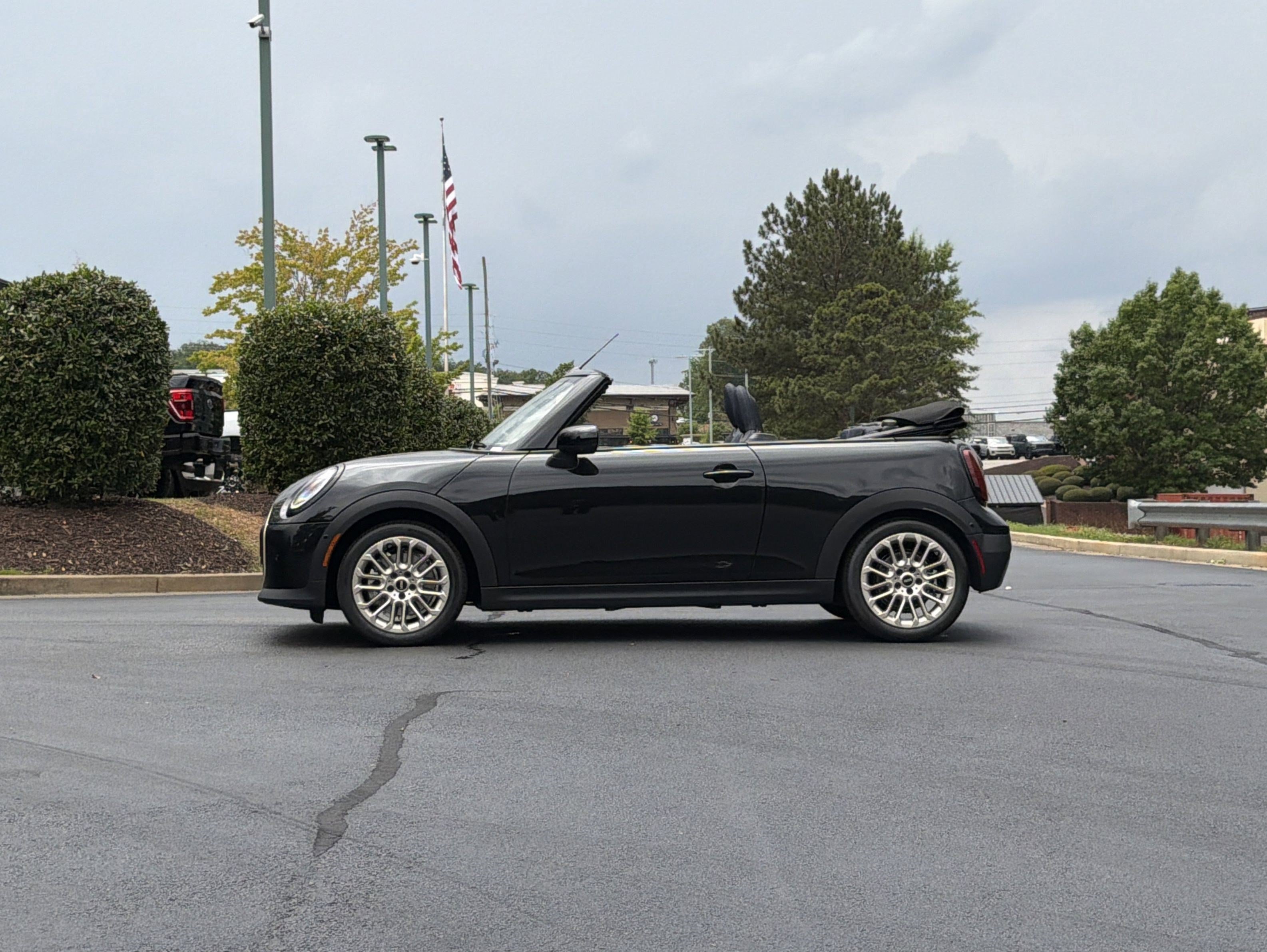 Used 2026 MINI Cooper S FWD image 13