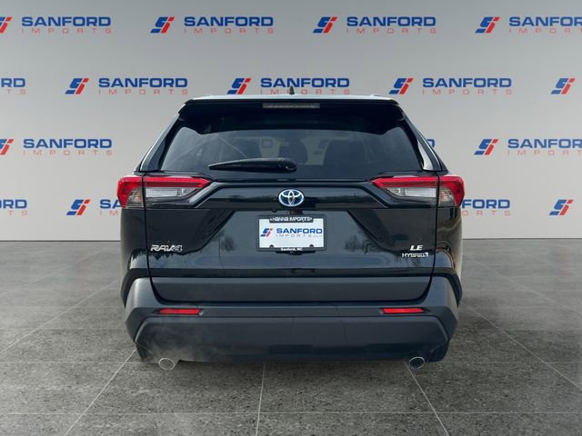 Used 2023 Toyota RAV4 LE image 4