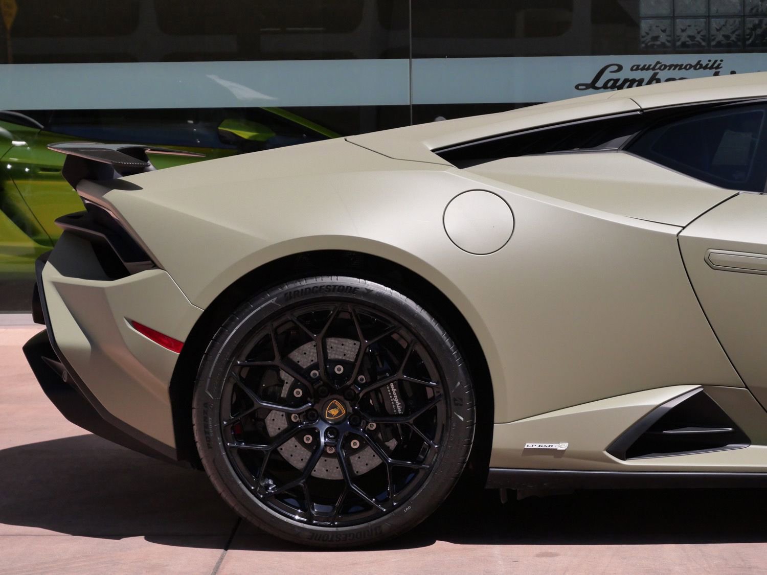 Used 2023 Lamborghini Huracan Tecnica RWD image 15