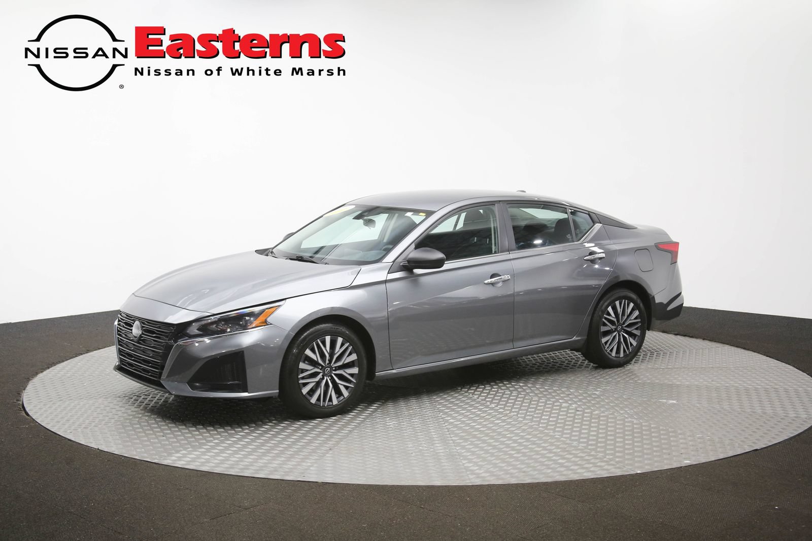 Used 2025 Nissan Altima 2.5 SV FWD image 55