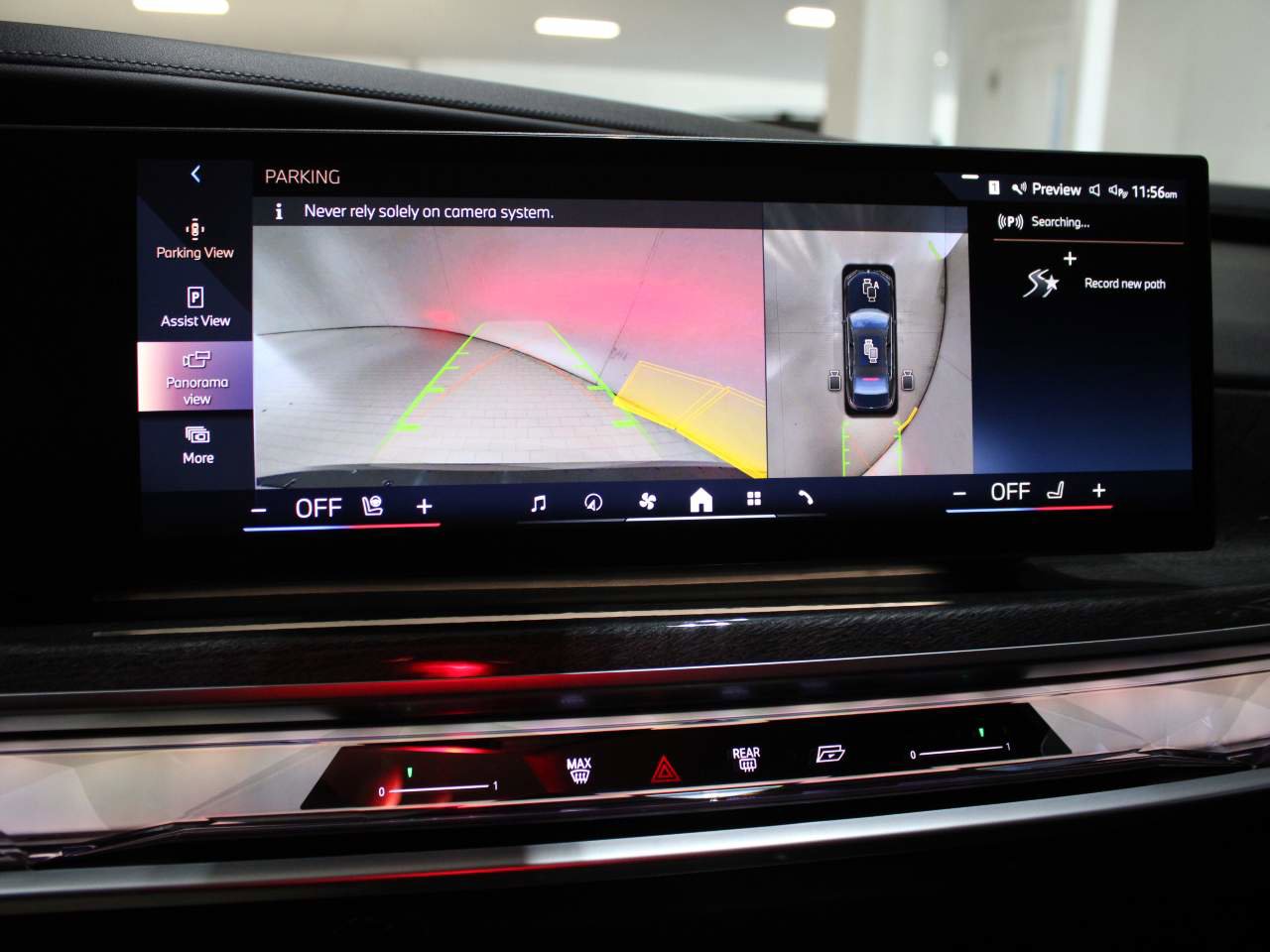 Certified 2024 BMW i7 eDrive50 w/ Executive Package RWD image 20