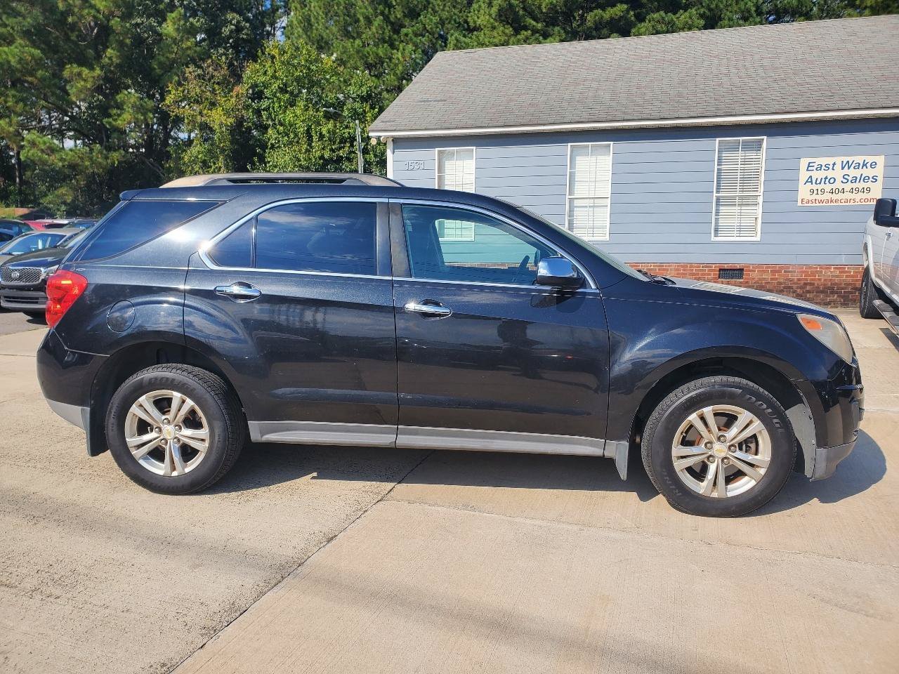 Used 2010 Chevrolet Equinox LT w/ Vehicle Interface Package FWD image 4