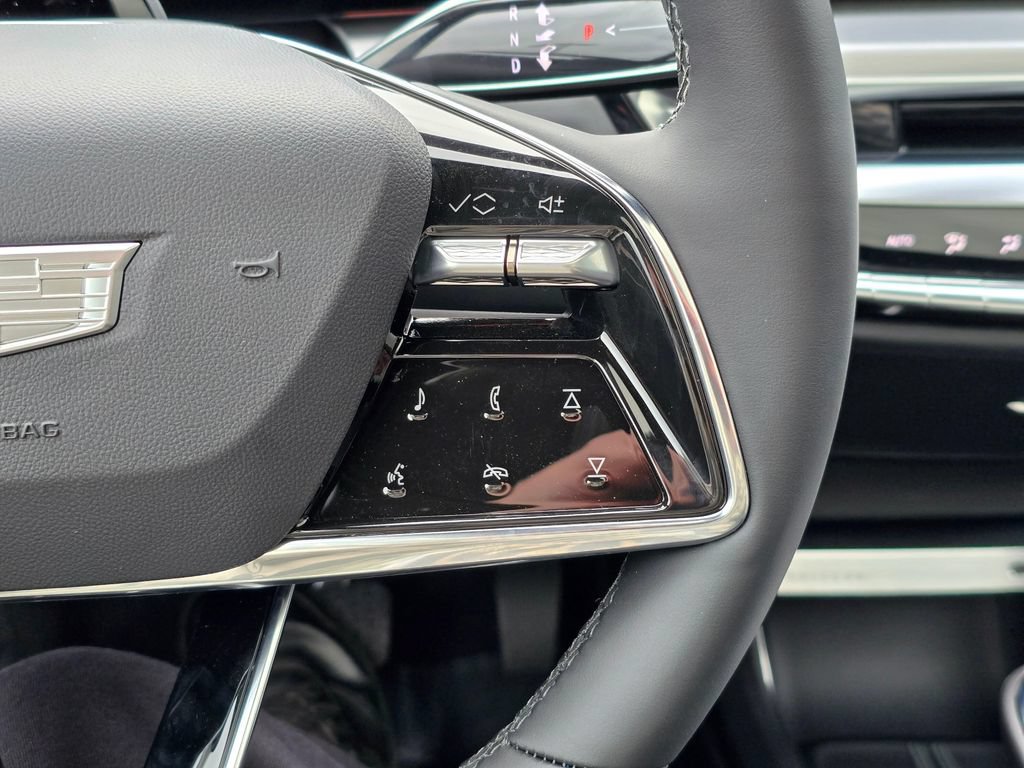 Used 2026 Cadillac Lyriq Premium Sport AWD/4WD image 29