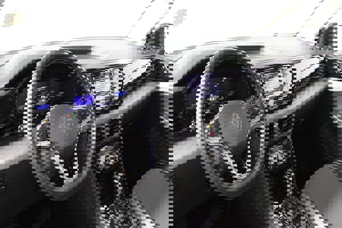 Used 2023 Volkswagen Taos S w/ Driver Assistance Package image 8